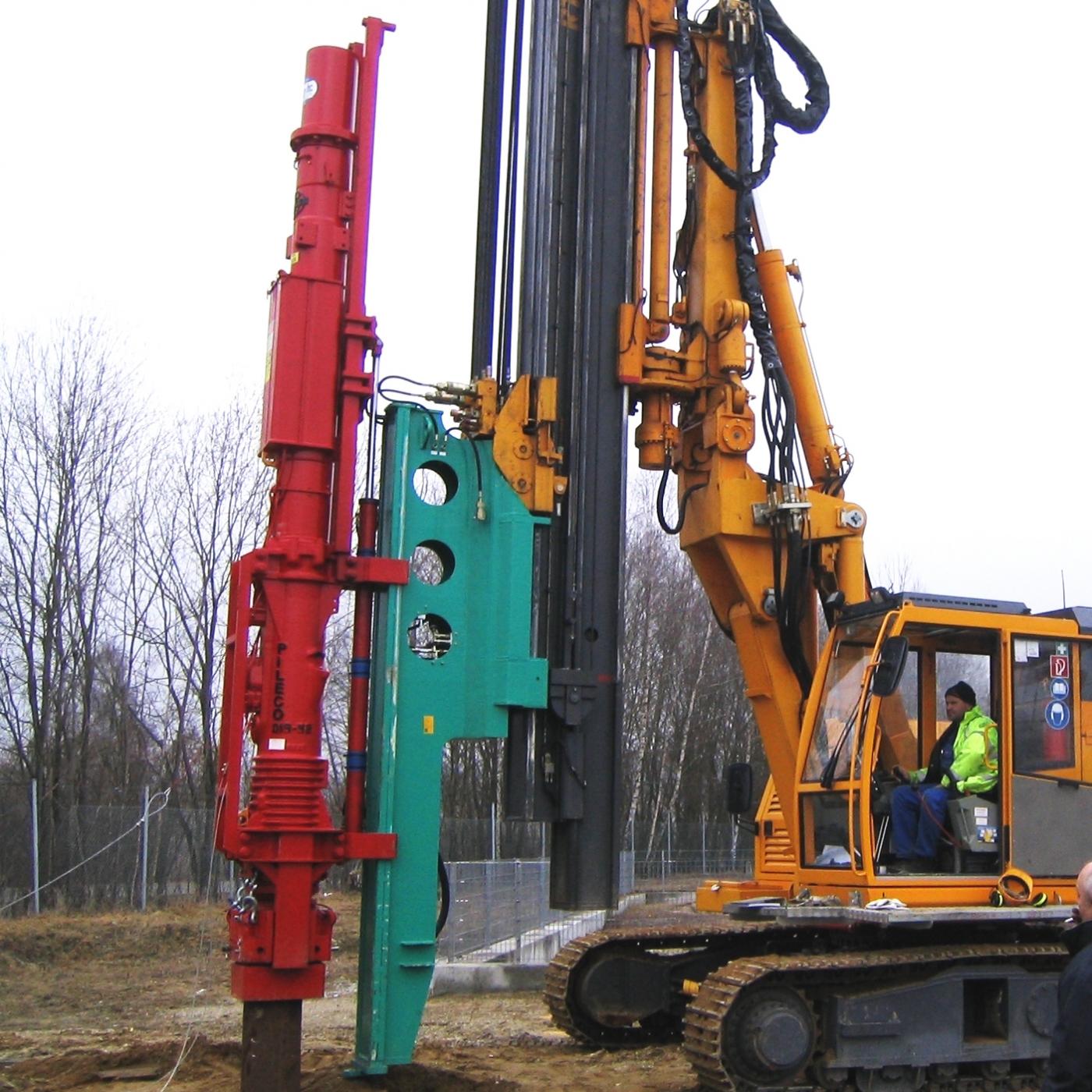 D1942 Paco Equipment